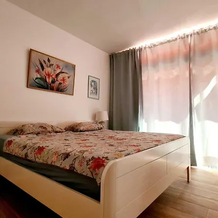 Apartment 215 Azahara By Tenerife & Sales